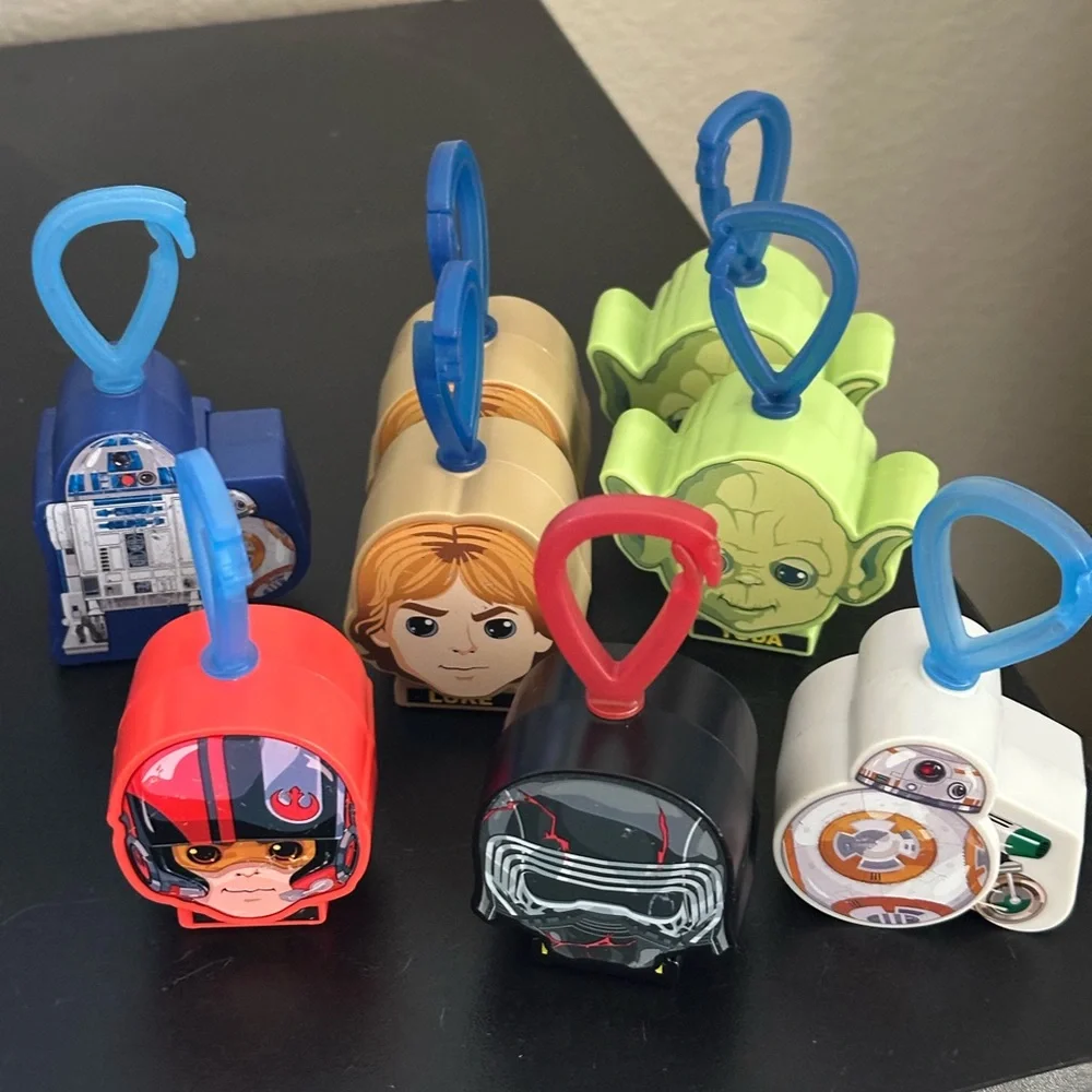 Star Wars Kids Character Keychain Collectable lot